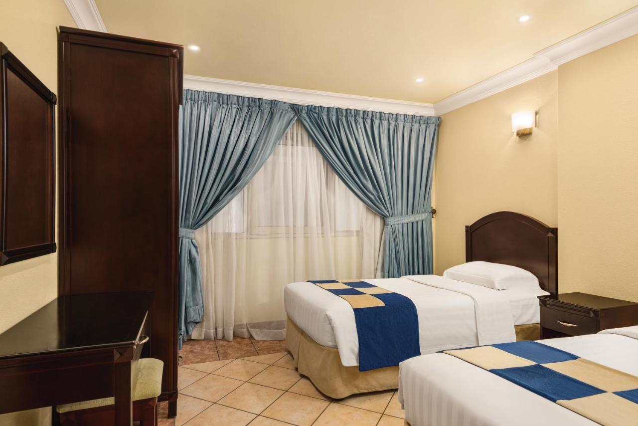 Howard Johnson Dammam Hotel Ngoại thất bức ảnh